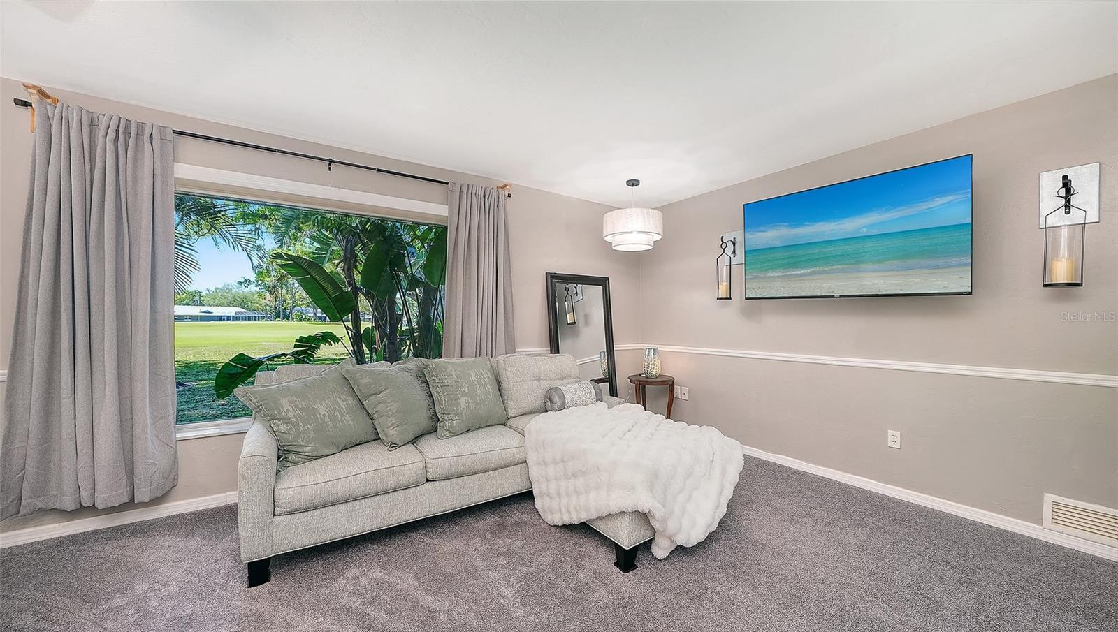 Image 27 of 69 For 836 Magellan Drive