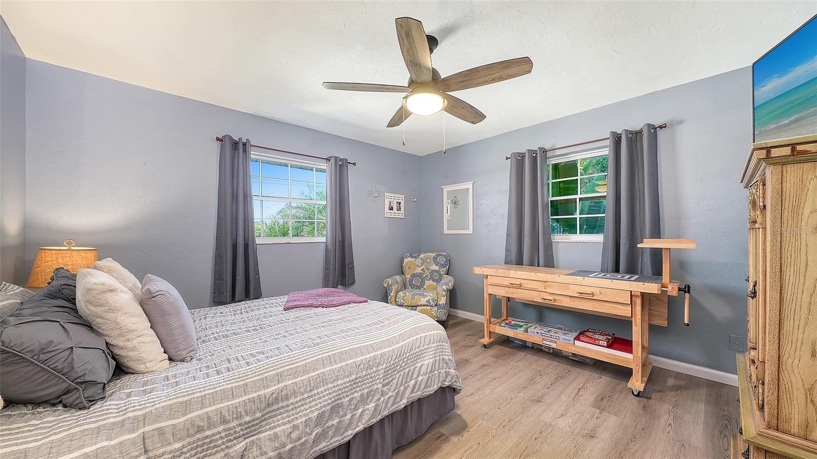 Image 30 of 69 For 836 Magellan Drive