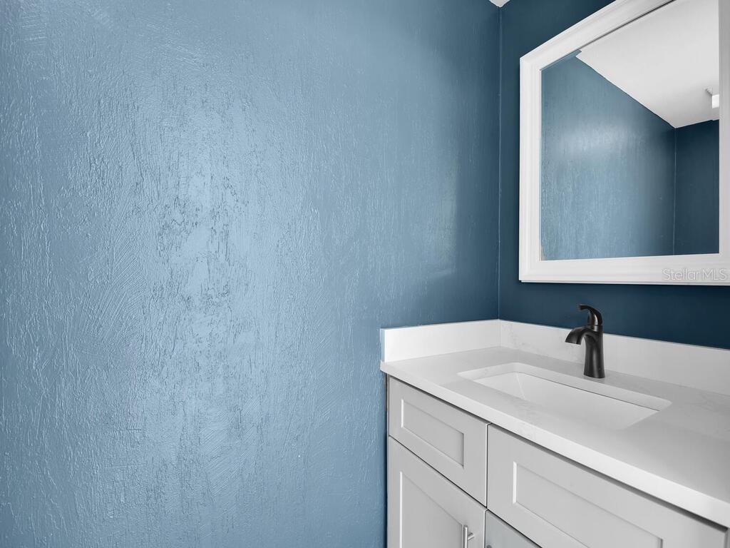 Image 27 of 37 For 3840 13th Avenue