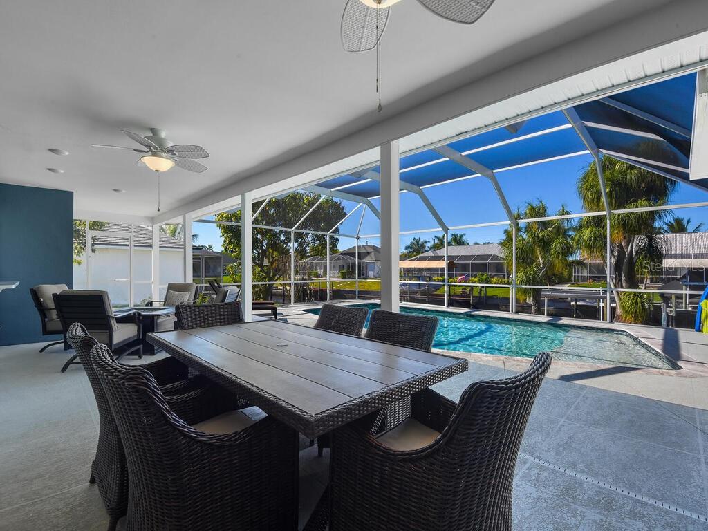 Image 28 of 37 For 3840 13th Avenue