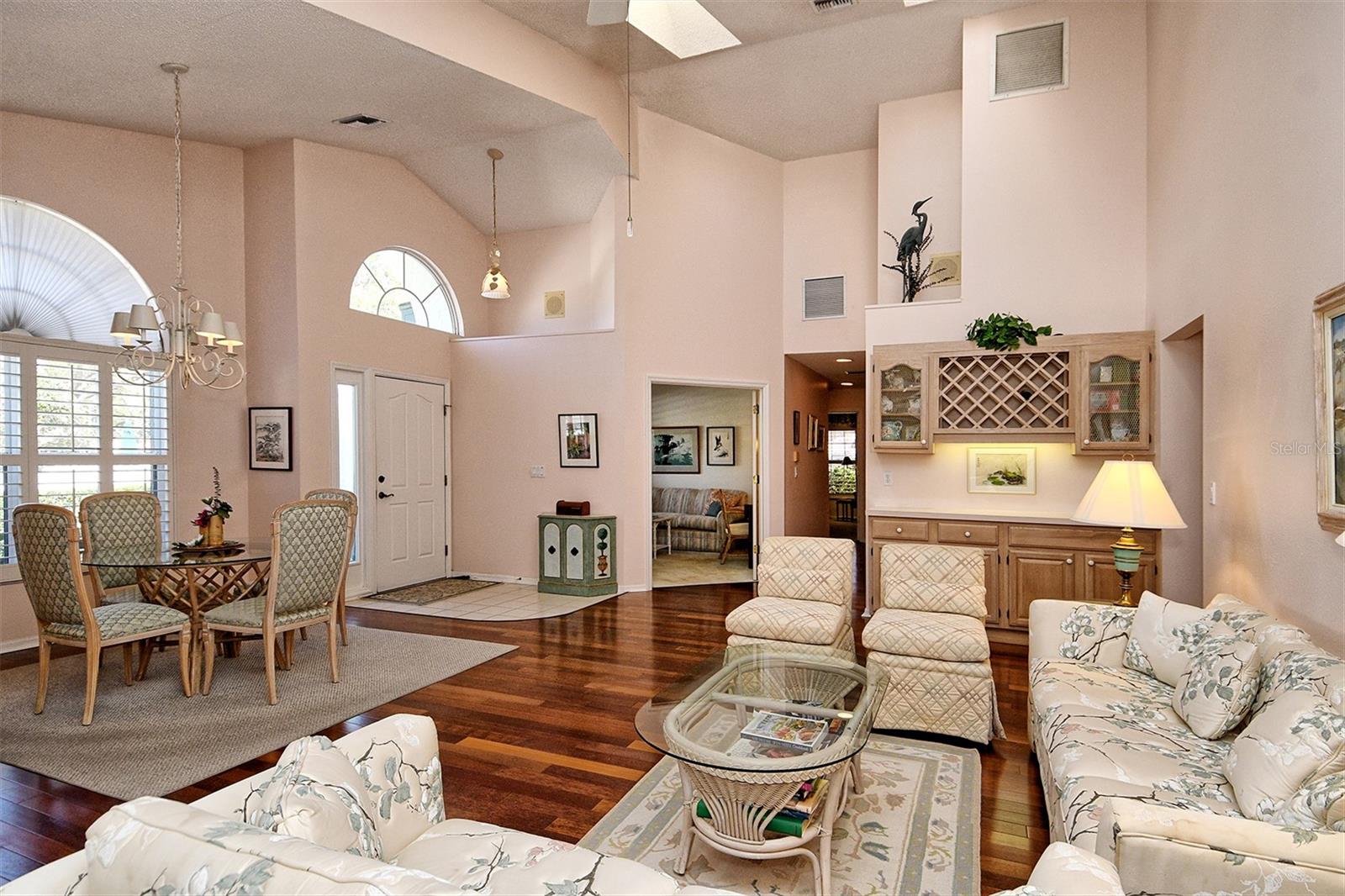 Image 14 of 60 For 720 Connemara Court