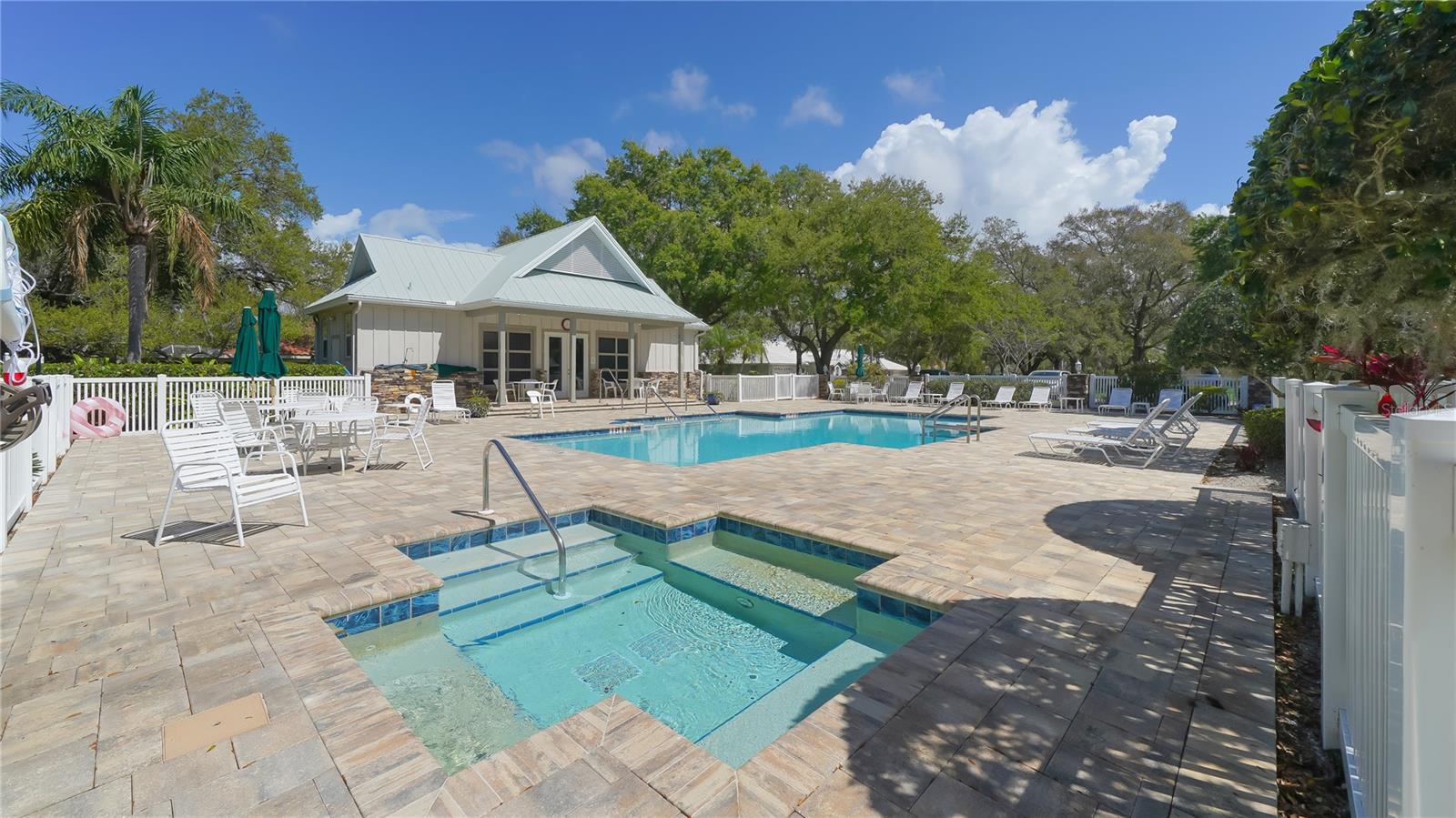 Image 52 of 60 For 720 Connemara Court