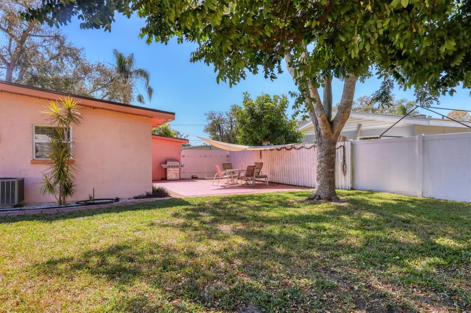 Image 26 of 40 For 3210 21st Avenue Drive W