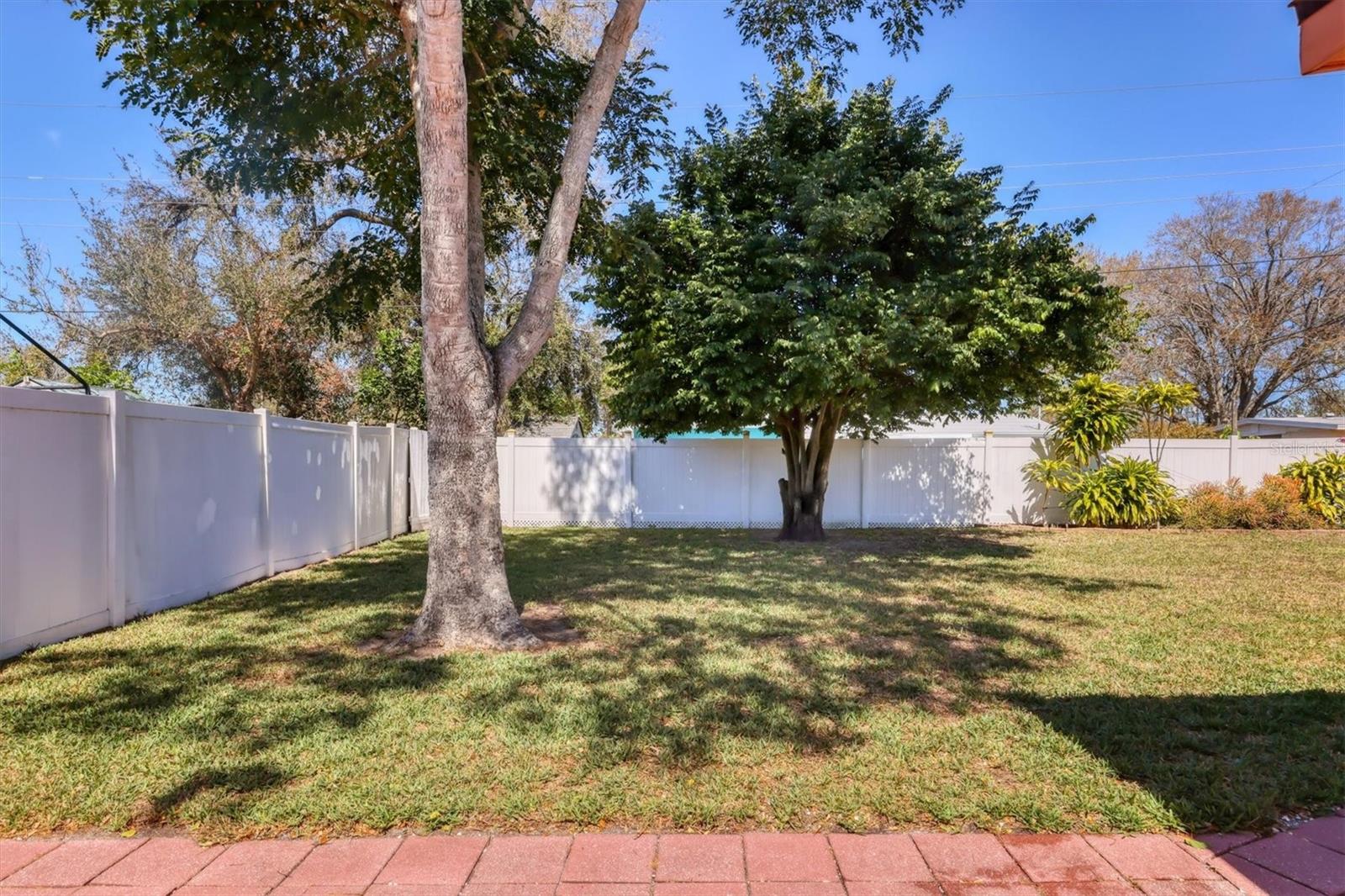 Image 27 of 40 For 3210 21st Avenue Drive W