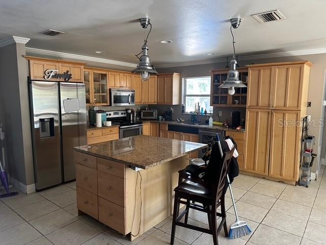 Image 7 of 12 For 5610 Middle Avenue