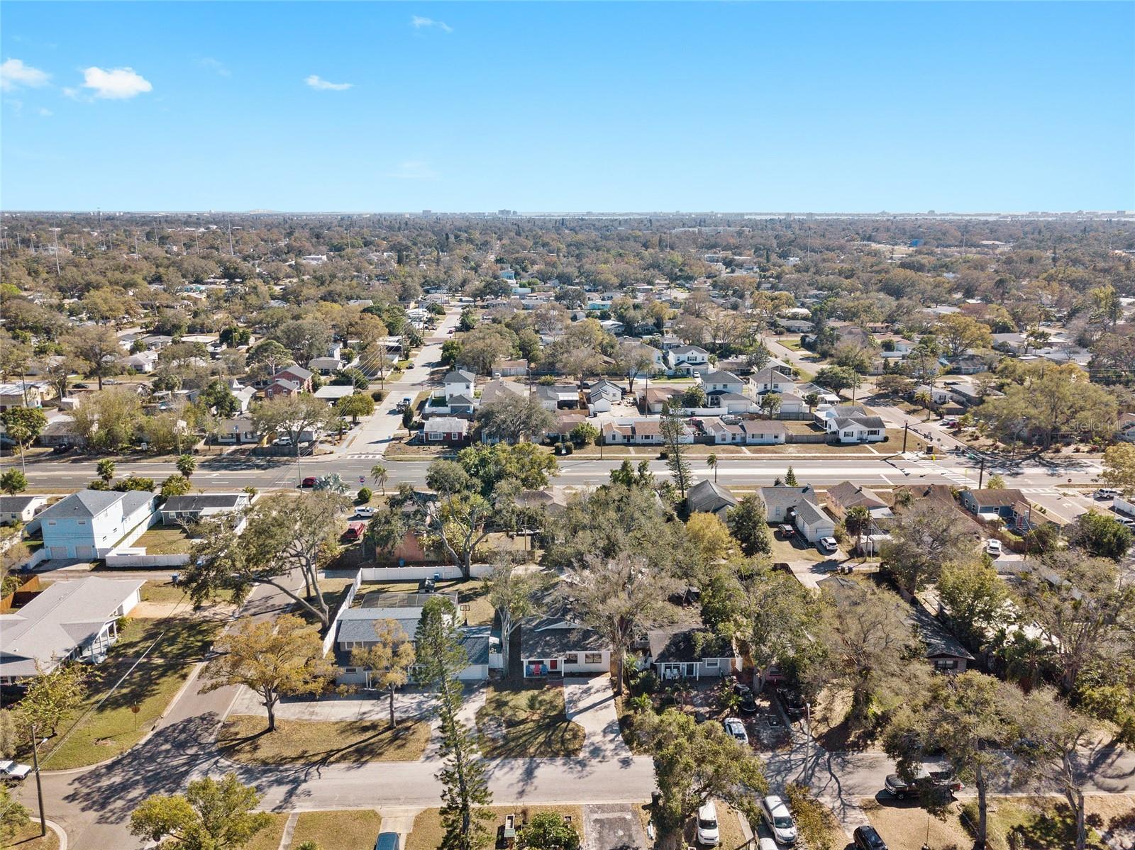 Listing photo id 19 for 5418 6th Avenue N