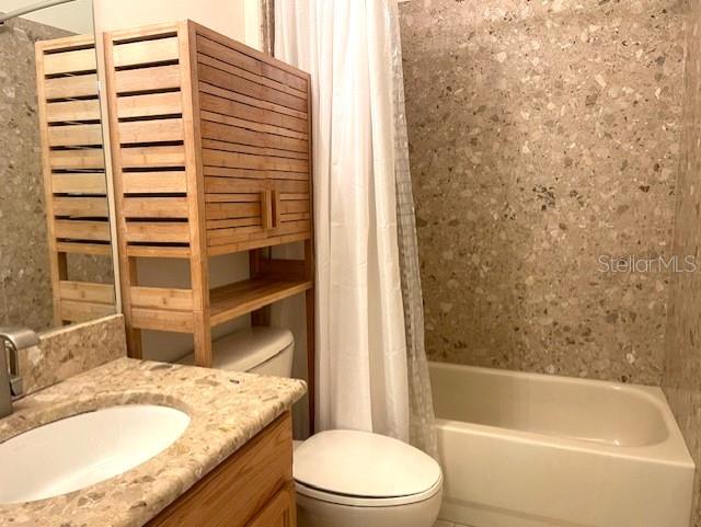 Image 20 of 25 For 1692 Old Summerwood Boulevard