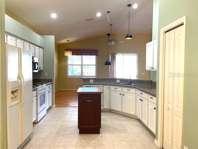 Image 6 of 25 For 1692 Old Summerwood Boulevard