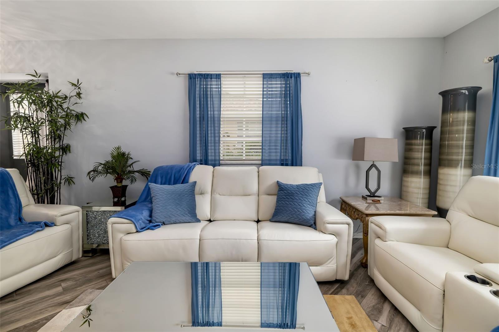 Image 10 of 44 For 411 28th Street W