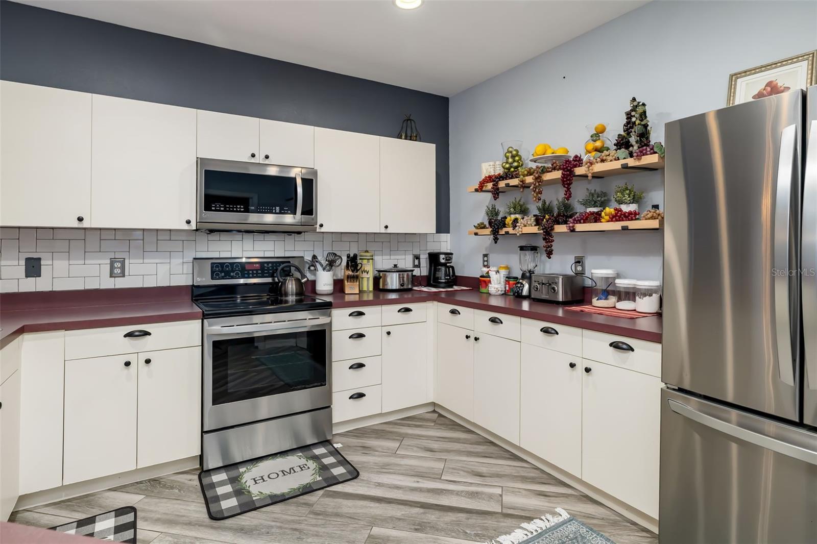 Image 14 of 44 For 411 28th Street W