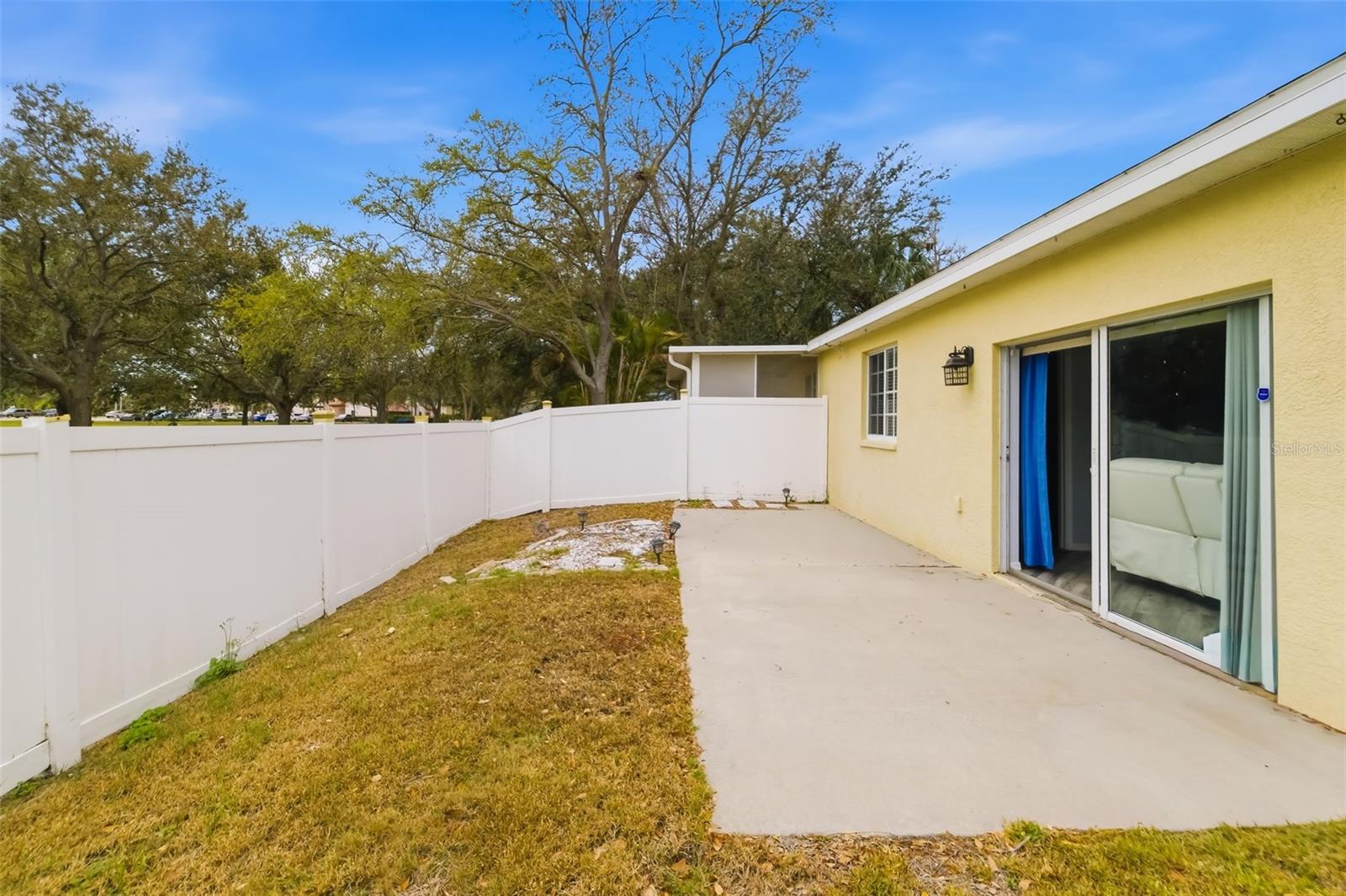 Image 33 of 44 For 411 28th Street W