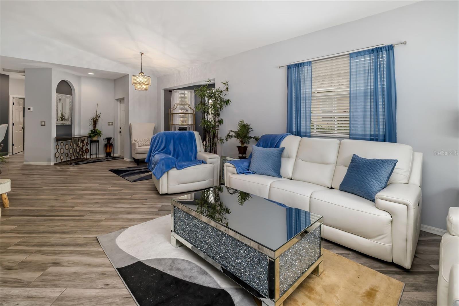 Image 9 of 44 For 411 28th Street W