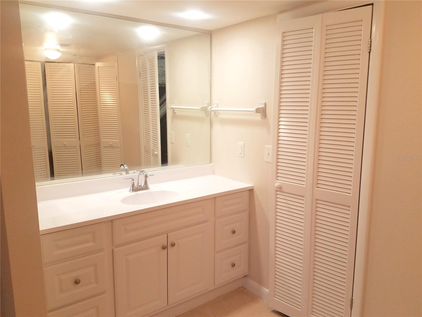 Image 10 of 21 For 6044 7th Avenue W 6044