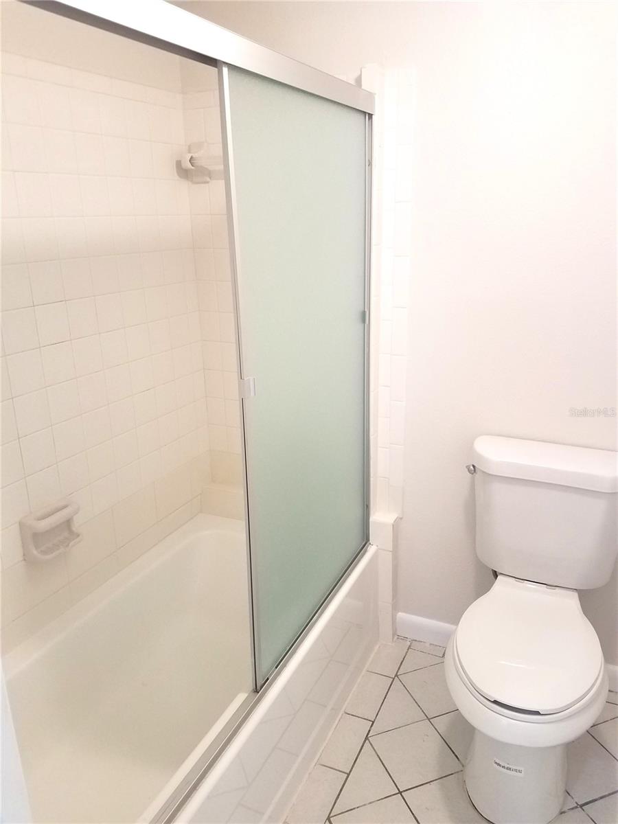 Image 11 of 21 For 6044 7th Avenue W 6044