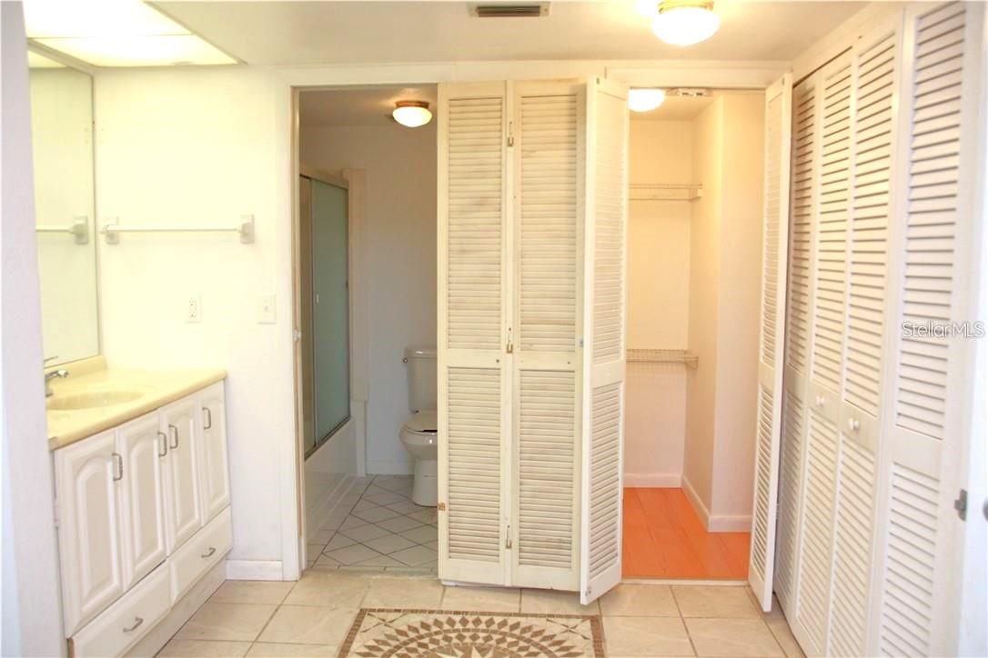 Image 9 of 21 For 6044 7th Avenue W 6044