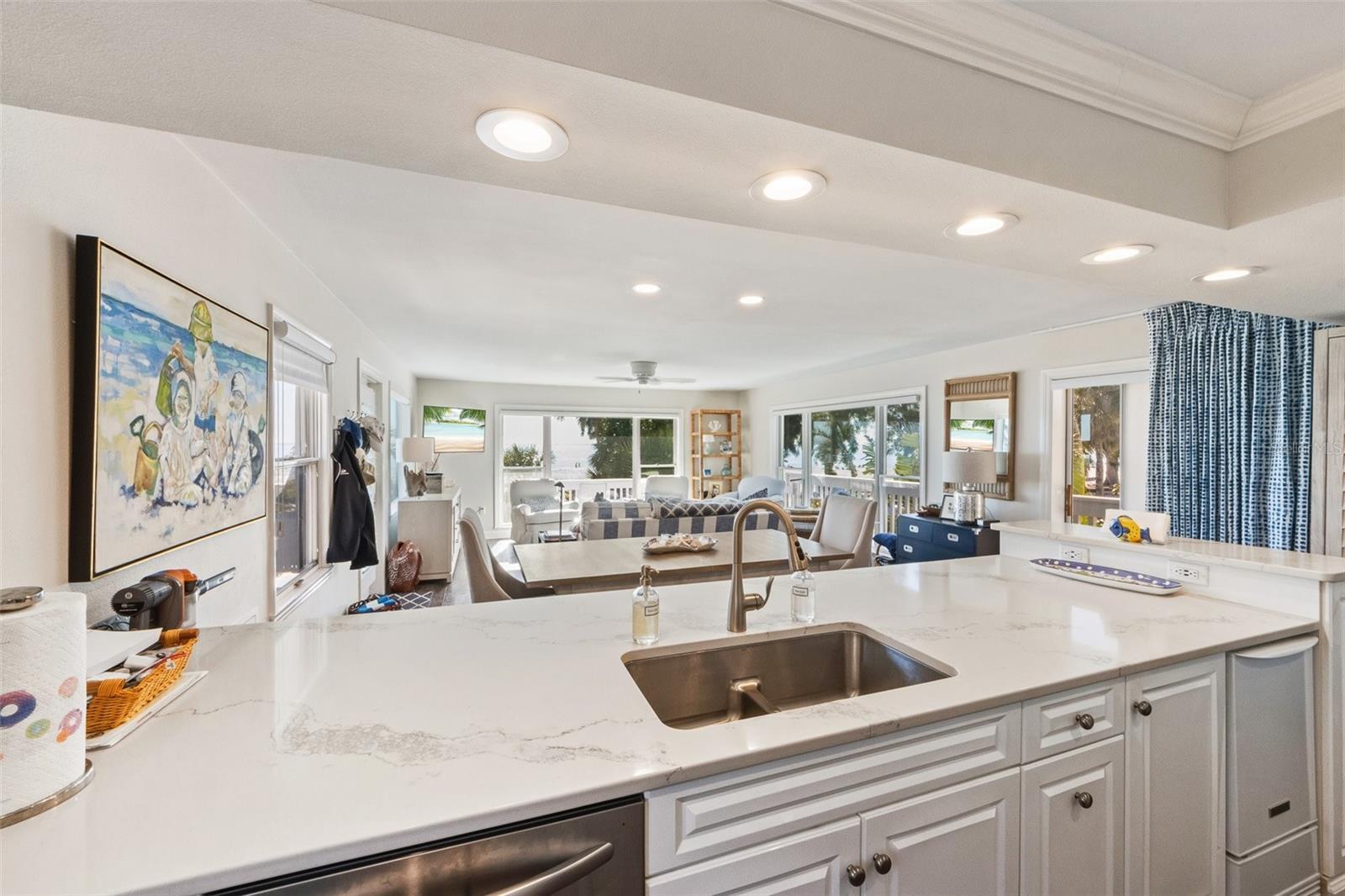 Image 12 of 42 For 103 Palm Avenue