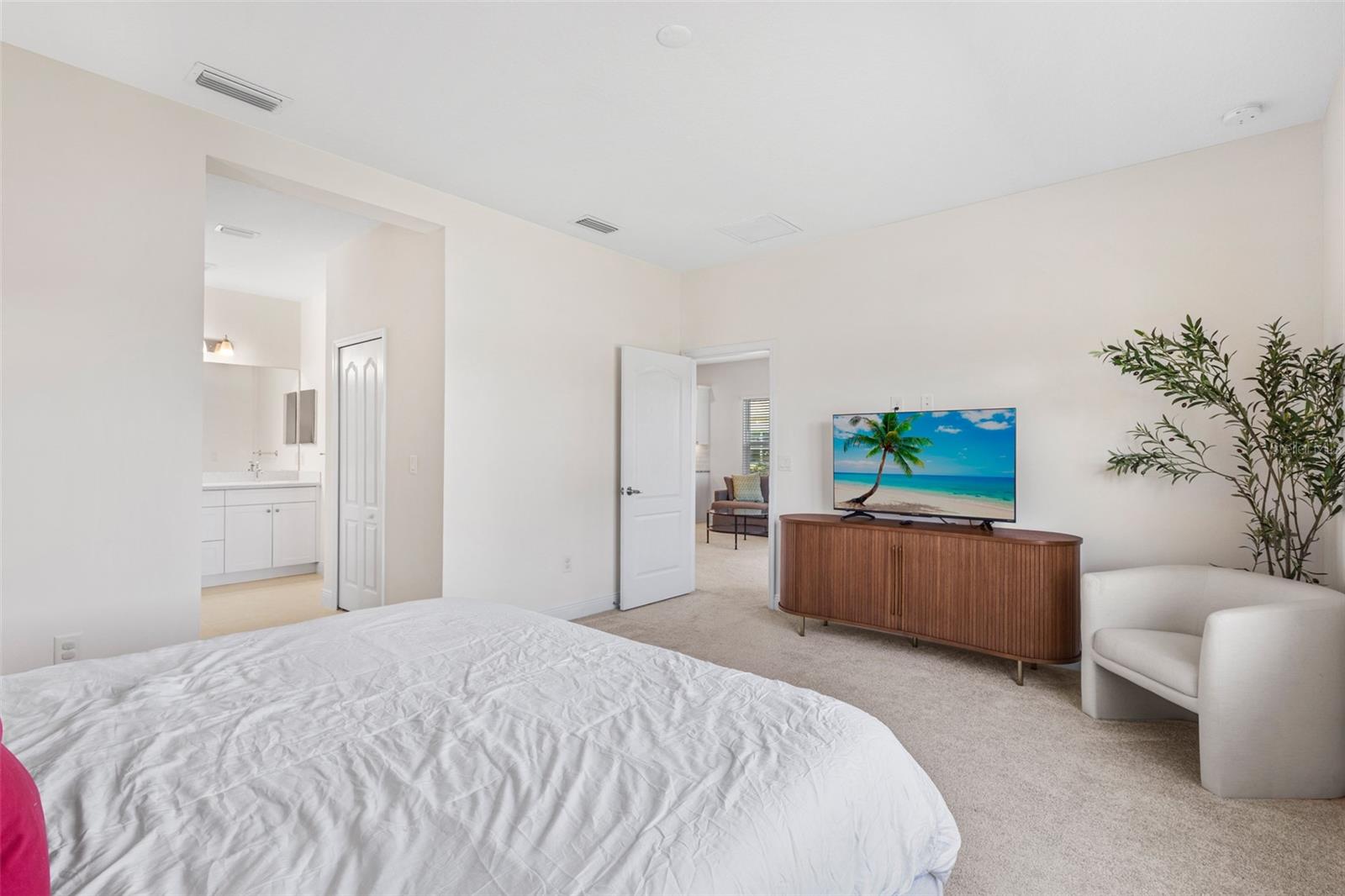 Image 41 of 81 For 10934 Sand Pine Lane