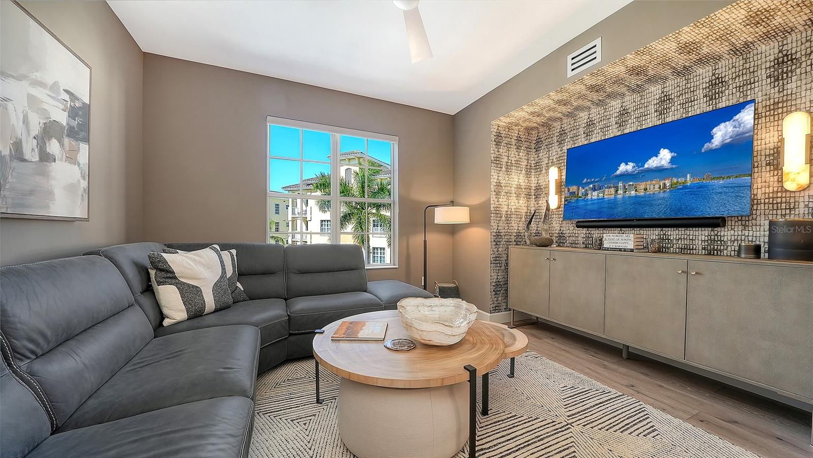 Image 24 of 85 For 6465 Watercrest Way 301