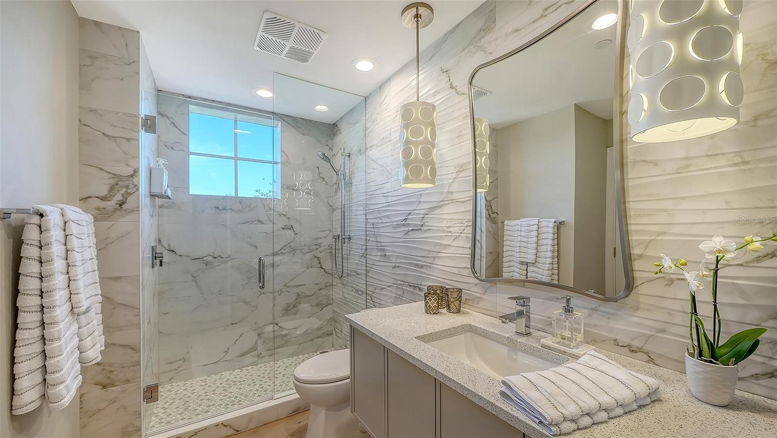 Image 37 of 85 For 6465 Watercrest Way 301