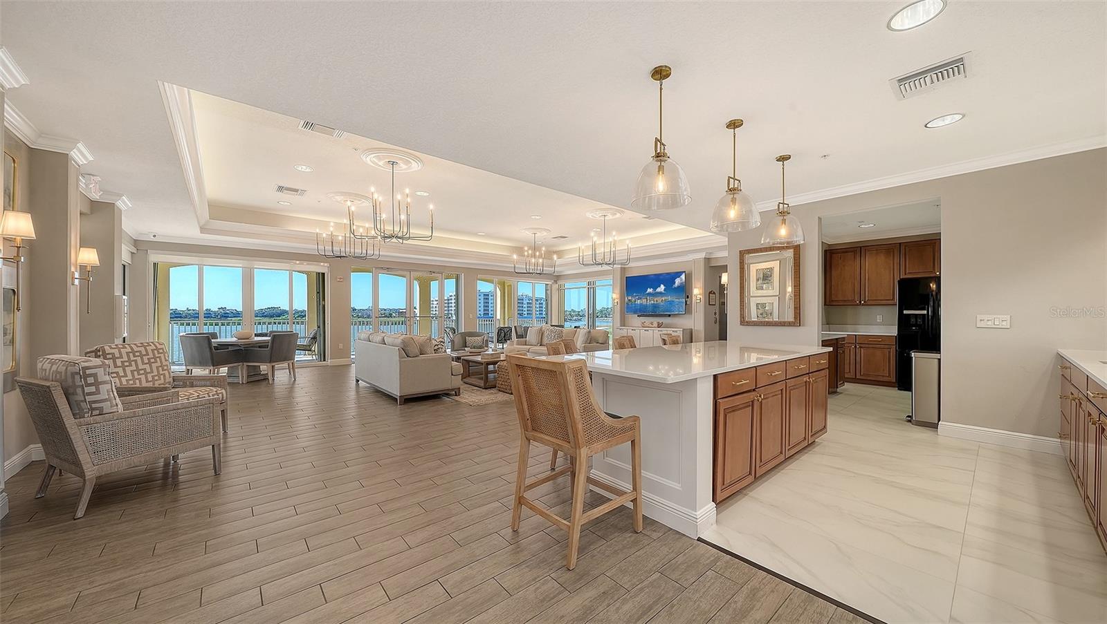 Image 52 of 85 For 6465 Watercrest Way 301