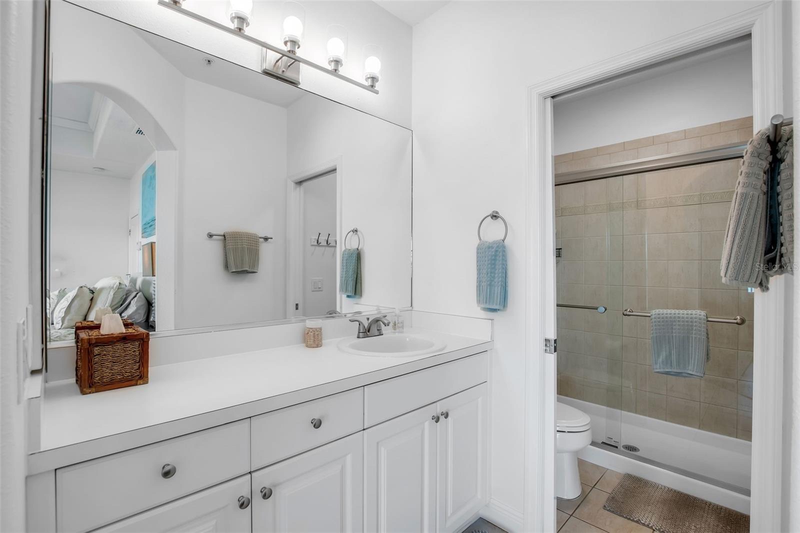 Image 22 of 45 For 9203 Midnight Pass Road 2