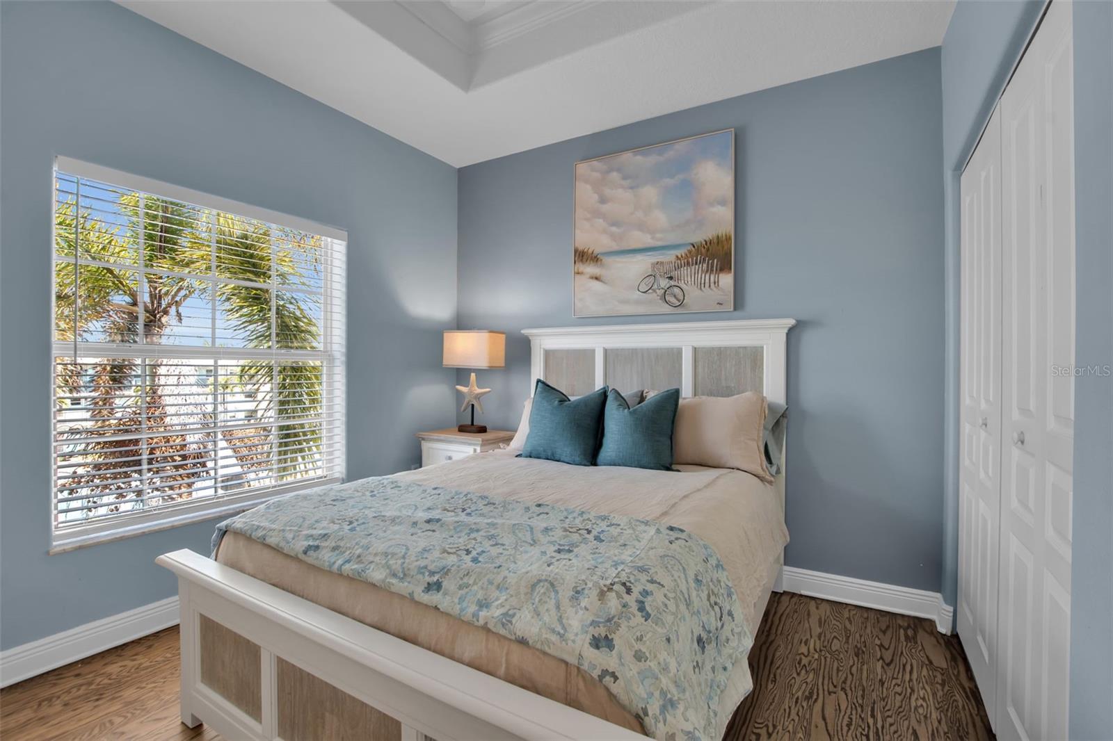 Image 27 of 45 For 9203 Midnight Pass Road 2