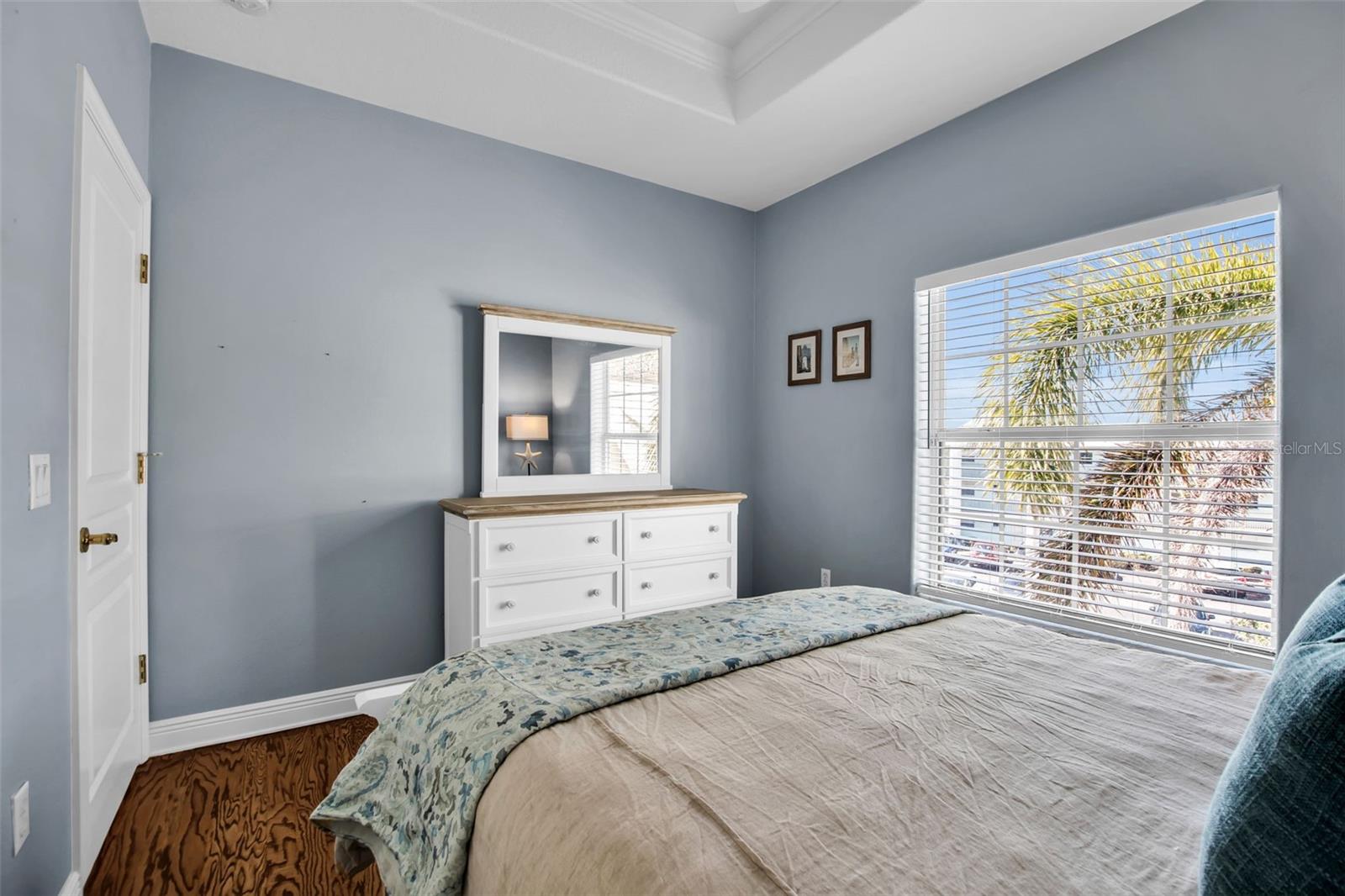 Image 28 of 45 For 9203 Midnight Pass Road 2