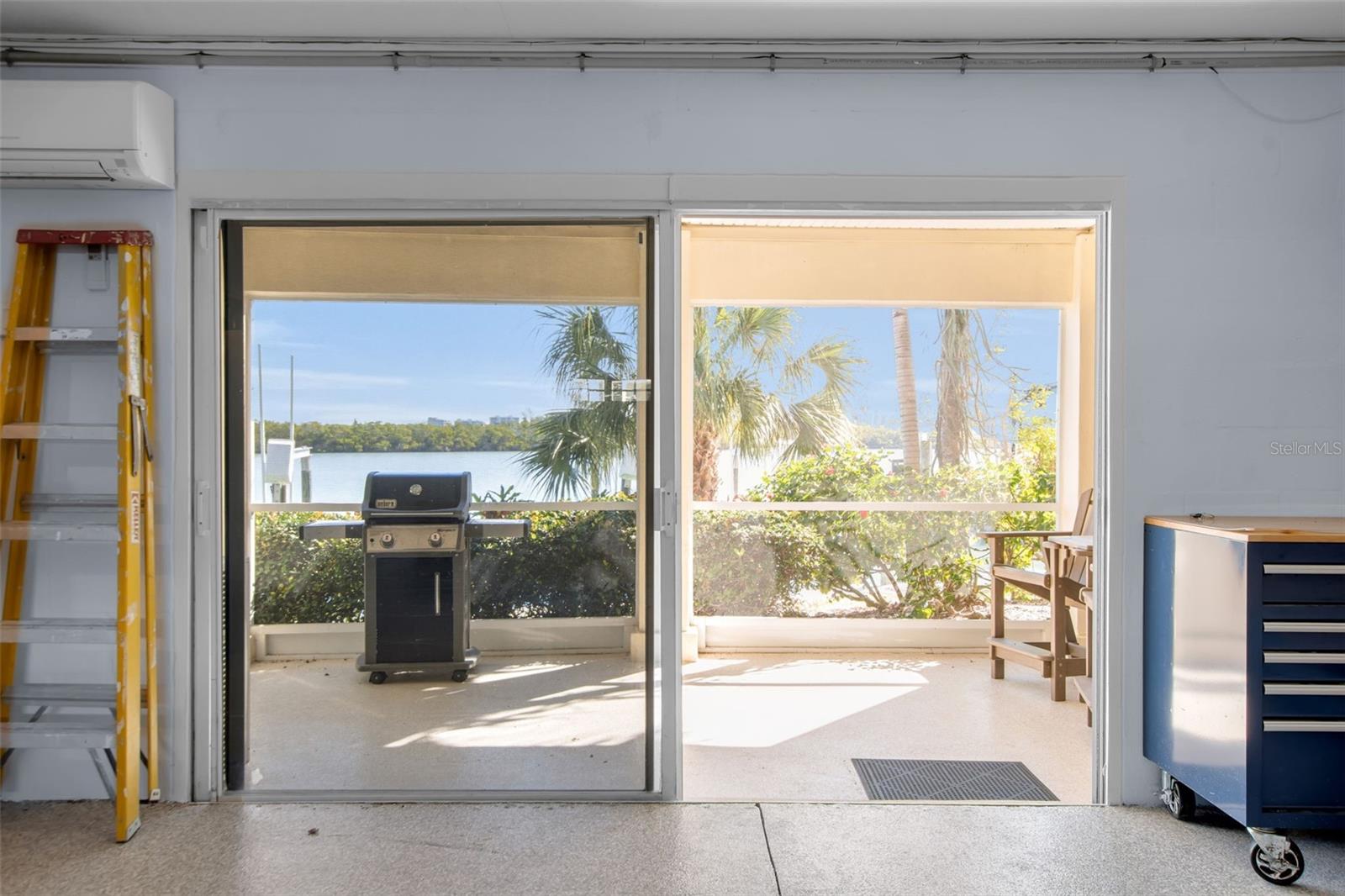 Image 35 of 45 For 9203 Midnight Pass Road 2