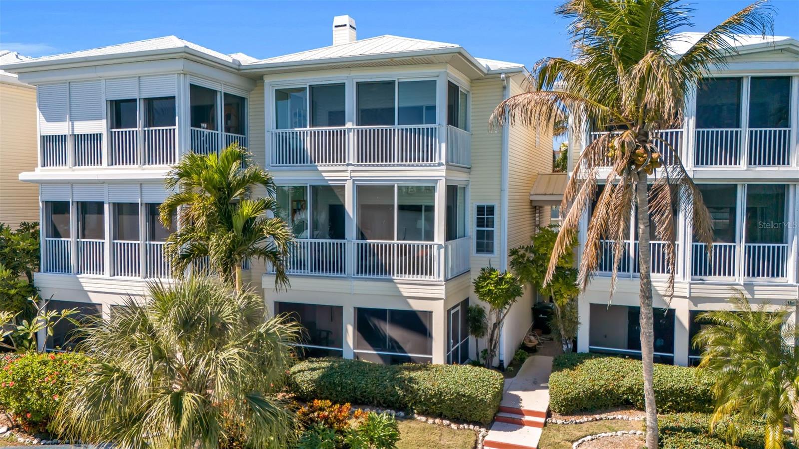 Image 41 of 45 For 9203 Midnight Pass Road 2