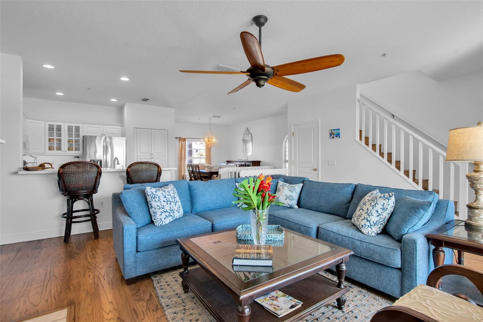 Image 6 of 45 For 9203 Midnight Pass Road 2