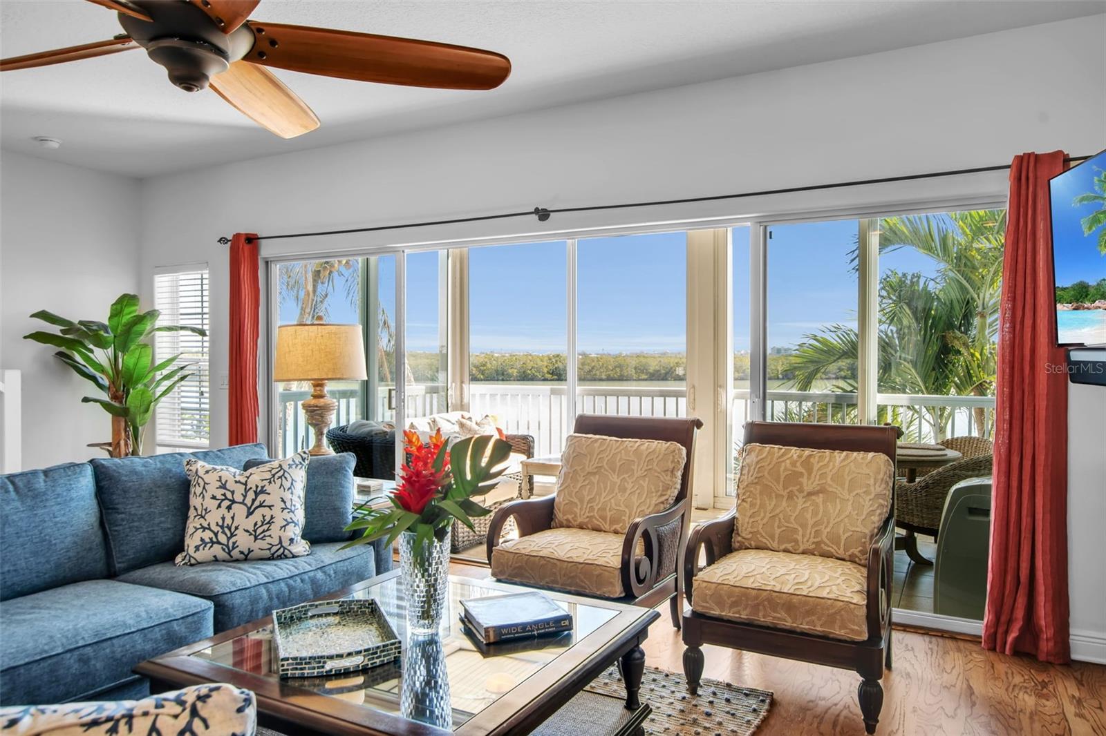 Image 8 of 45 For 9203 Midnight Pass Road 2