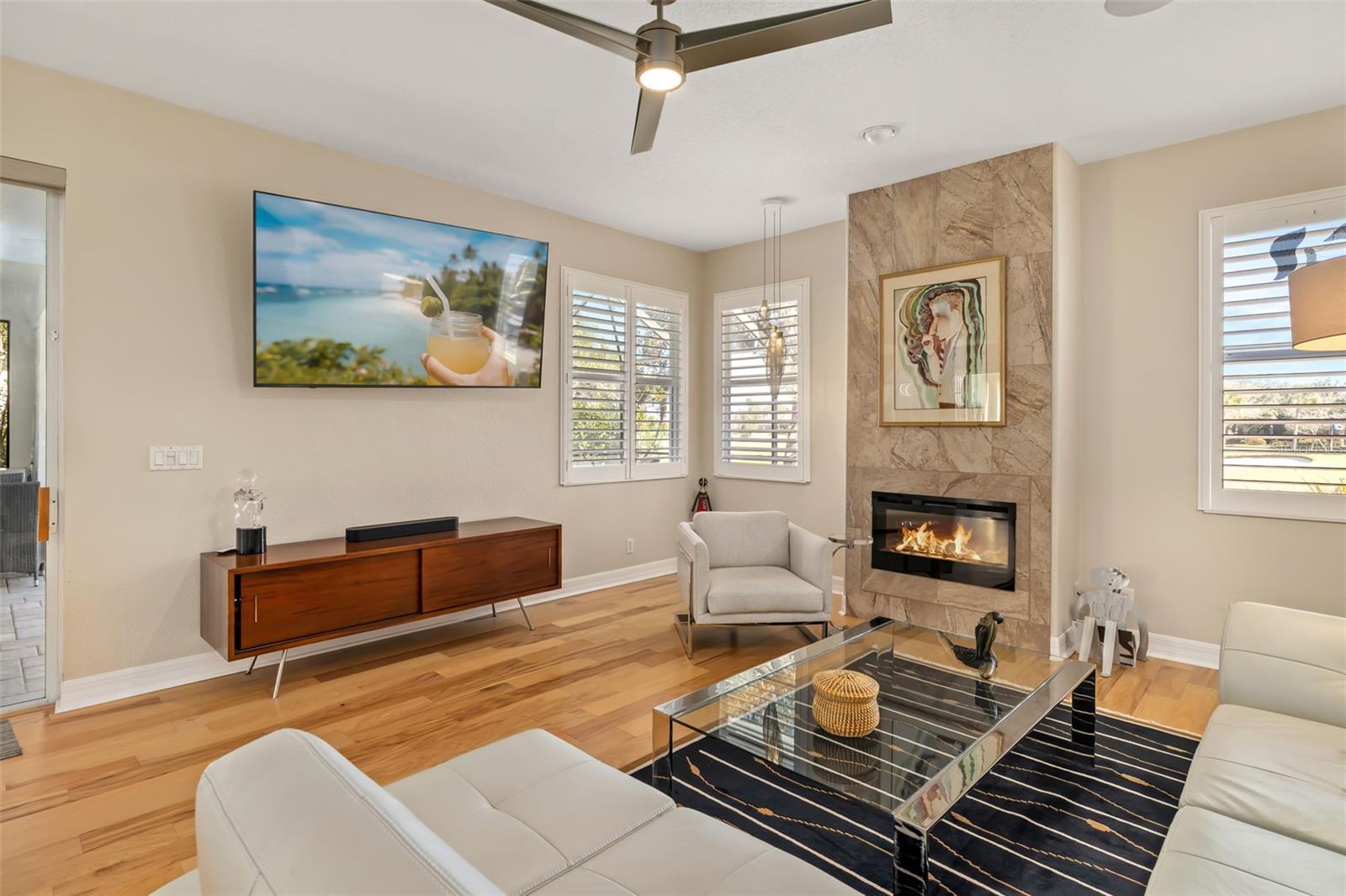 Image 15 of 84 For 9819 Discovery Terrace