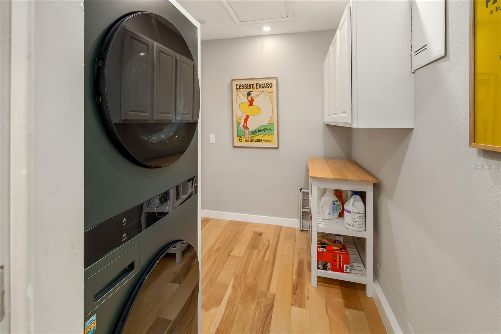 Image 43 of 84 For 9819 Discovery Terrace