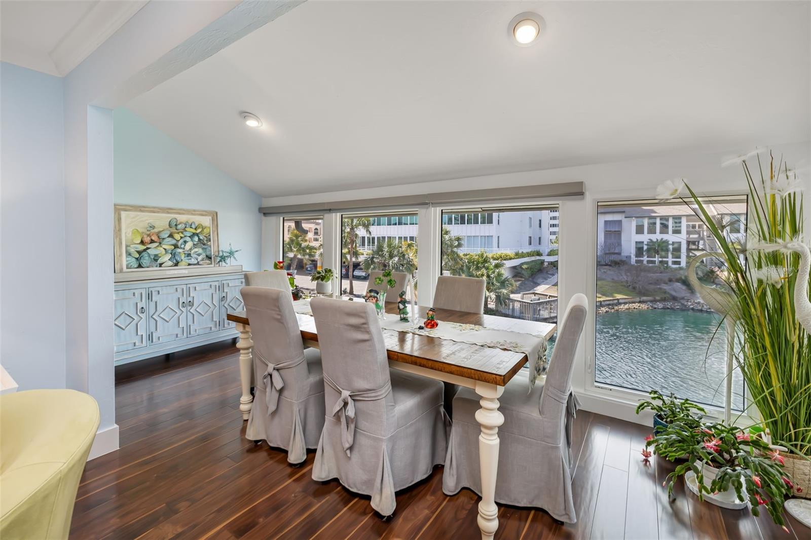 Image 17 of 65 For 1169 Peppertree Drive 118a