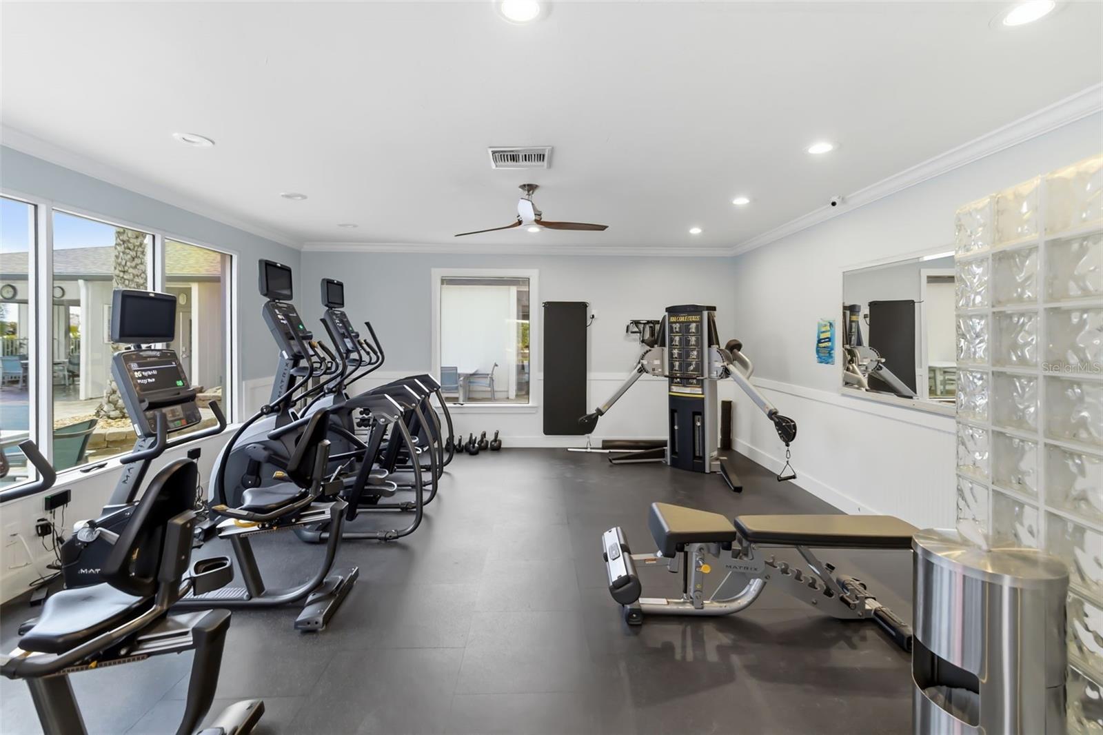 Image 35 of 65 For 1169 Peppertree Drive 118a