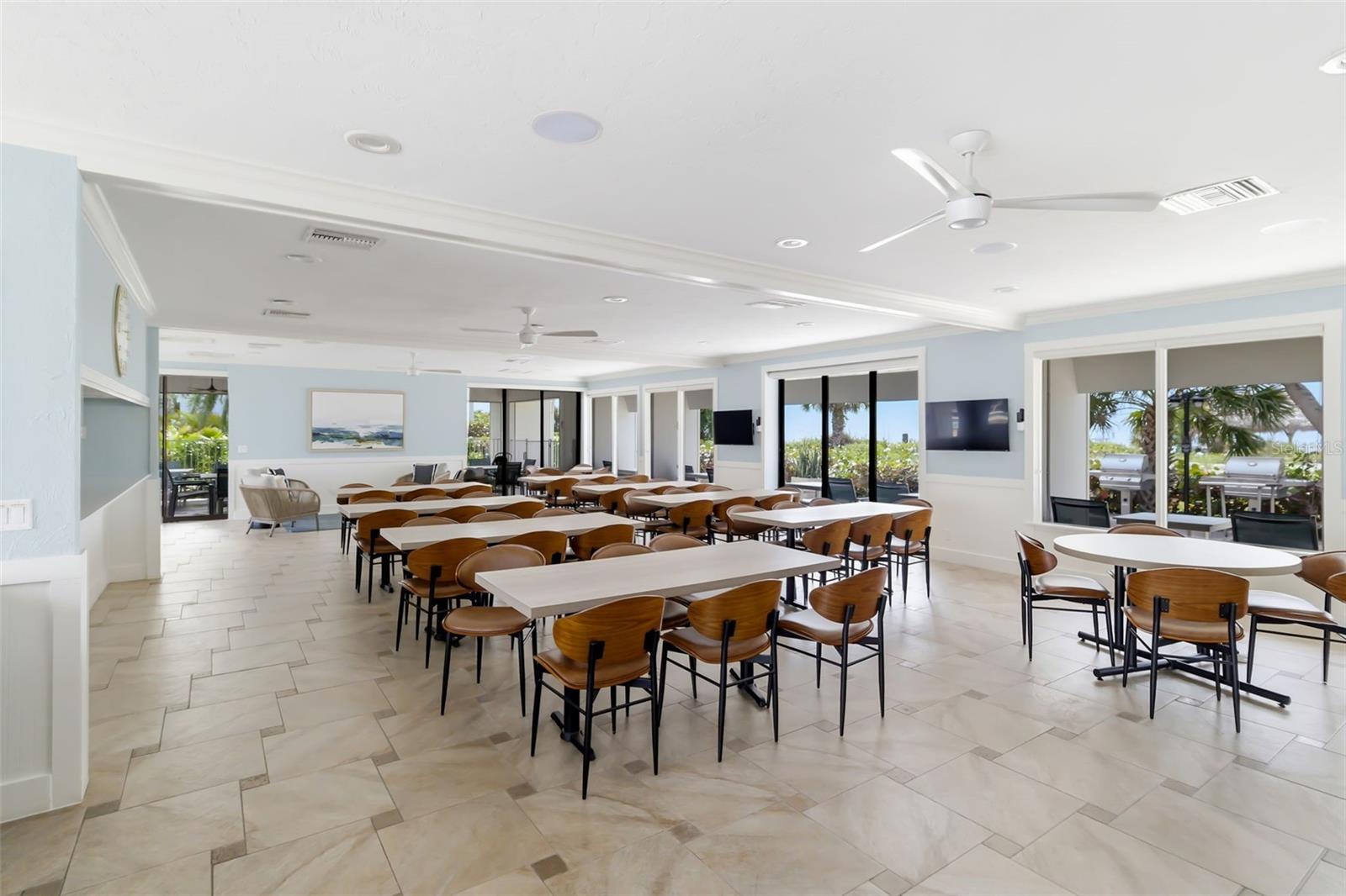 Image 44 of 65 For 1169 Peppertree Drive 118a