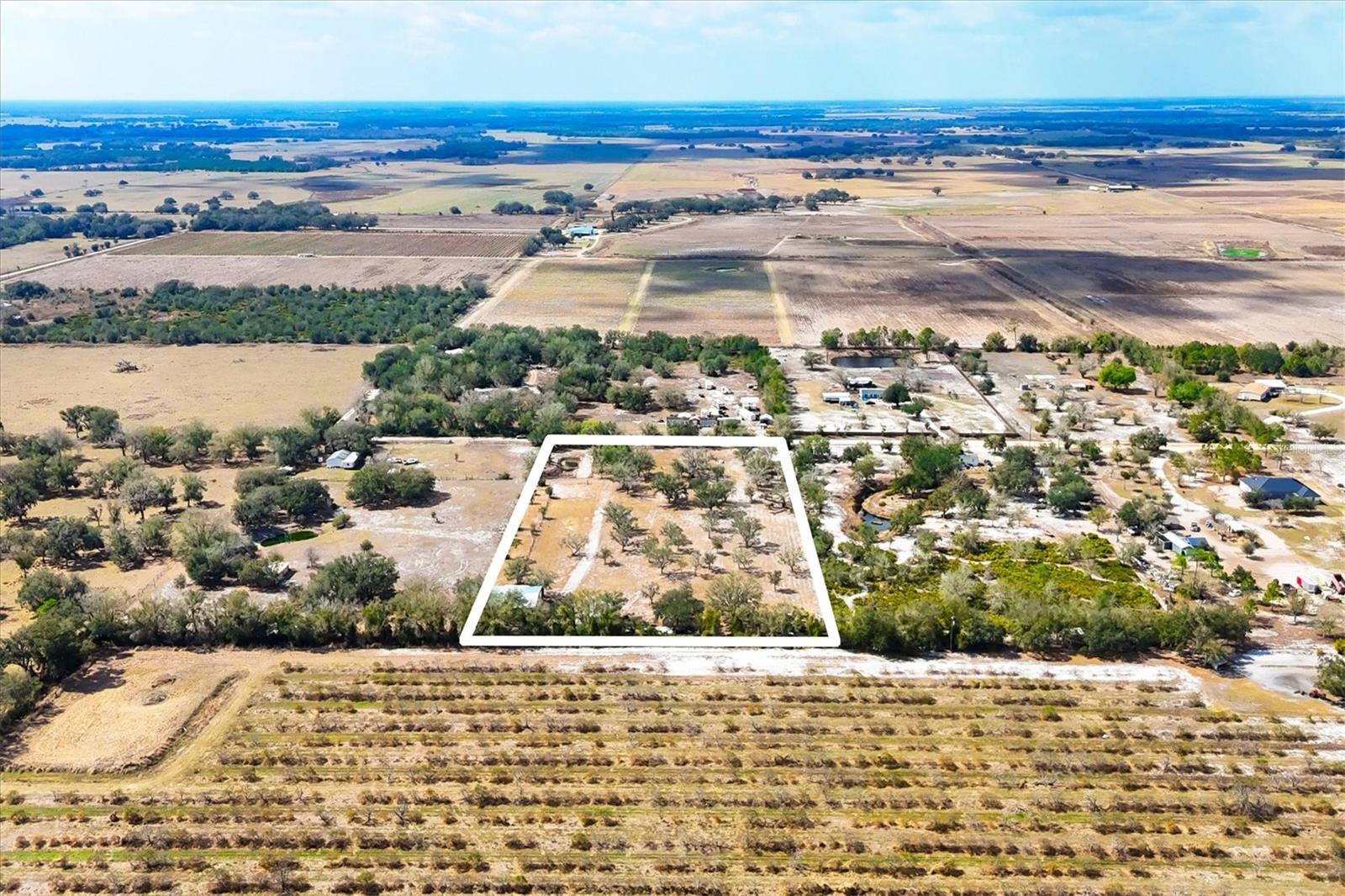 Image 10 of 20 For 6096 Cul De Sac Road