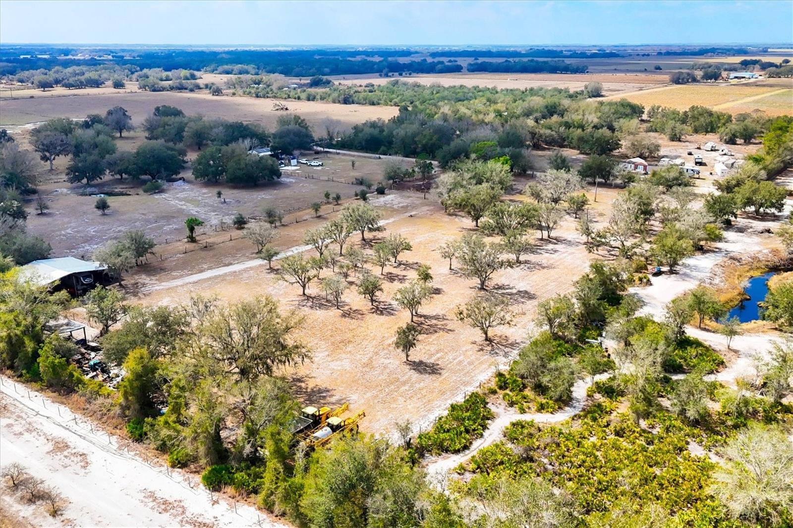 Image 4 of 20 For 6096 Cul De Sac Road