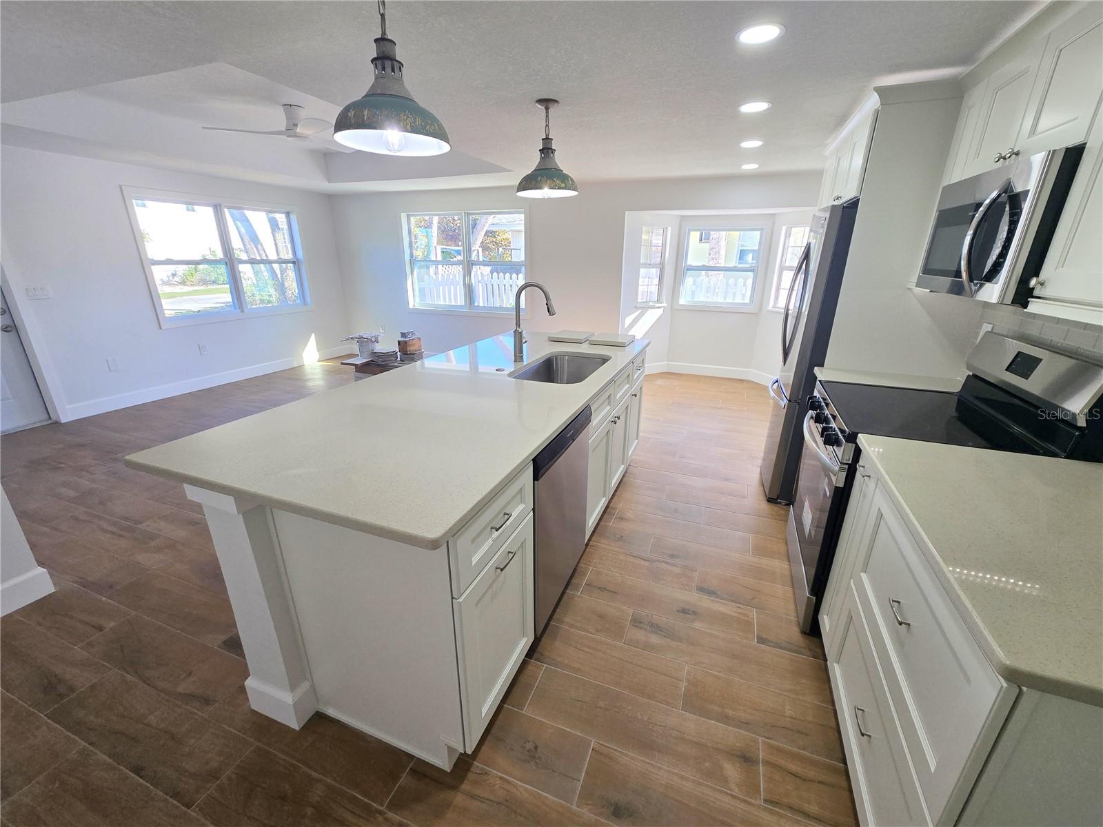 Image 3 of 23 For 5702 Carissa Street A