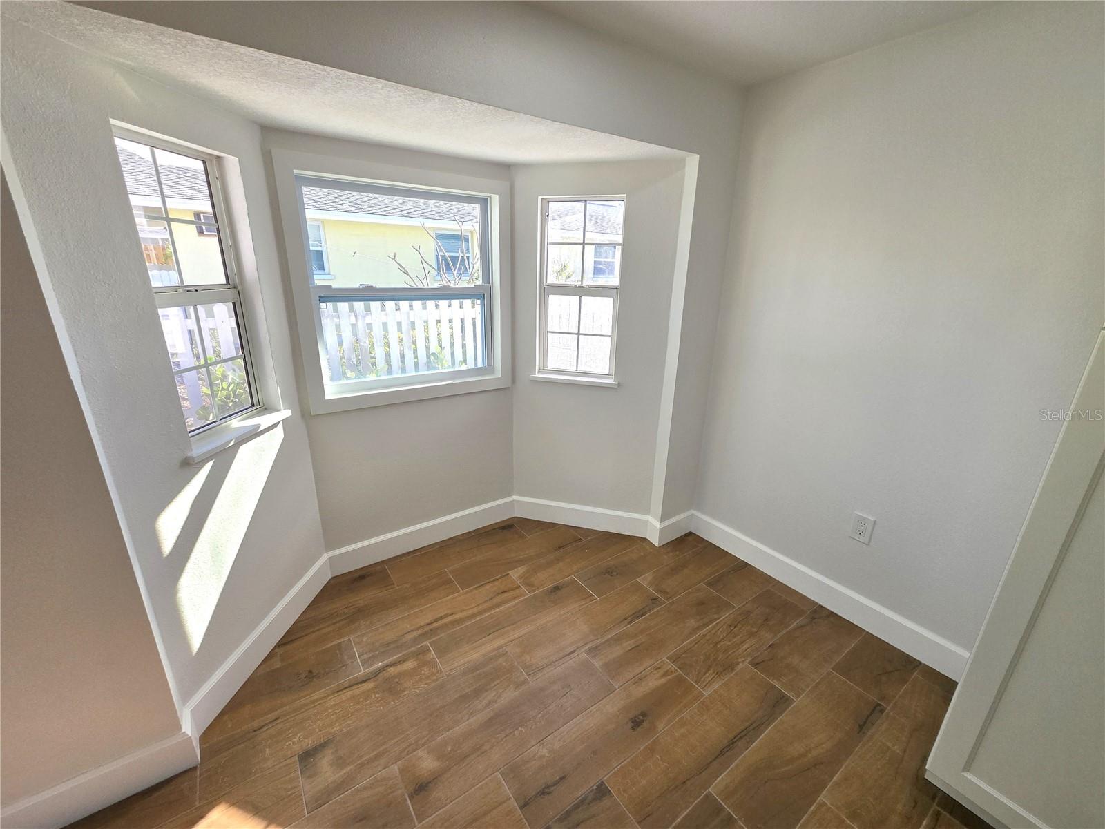 Image 5 of 23 For 5702 Carissa Street A