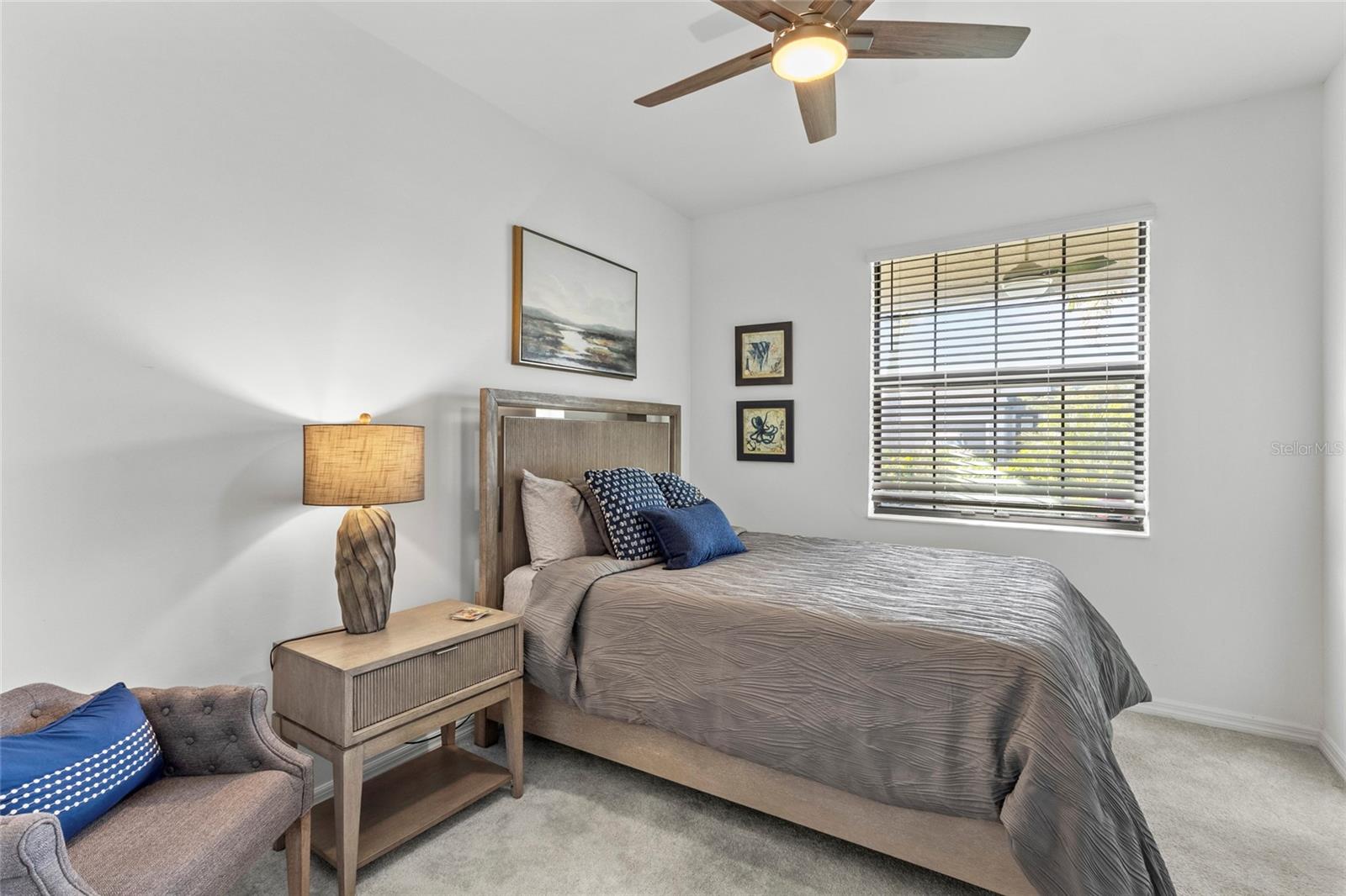 Image 11 of 41 For 15944 Honey Suckle Street