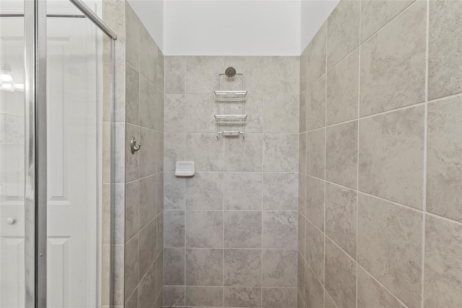 Image 30 of 41 For 15944 Honey Suckle Street