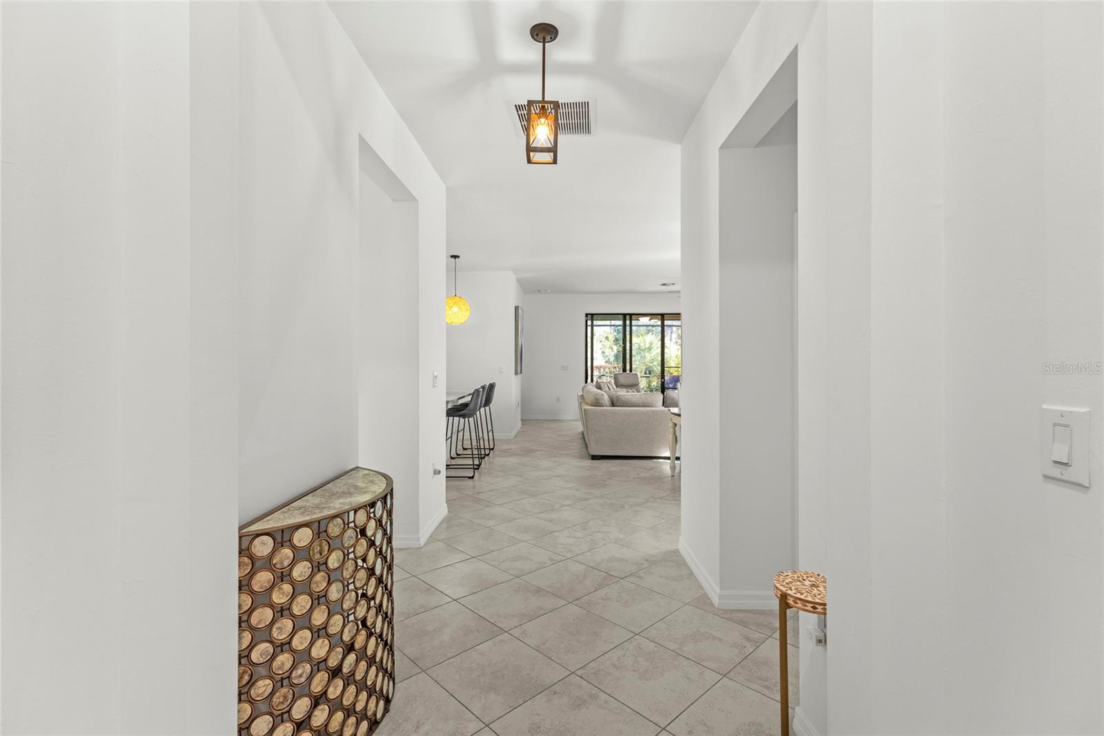 Image 4 of 41 For 15944 Honey Suckle Street