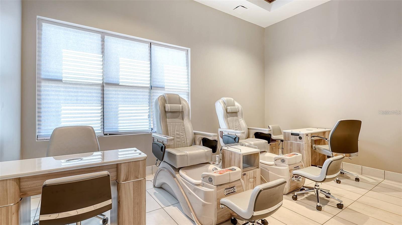 Image 40 of 53 For 12180 Wellen Golf Street 201