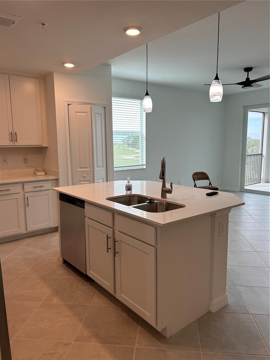 Image 5 of 53 For 12180 Wellen Golf Street 201