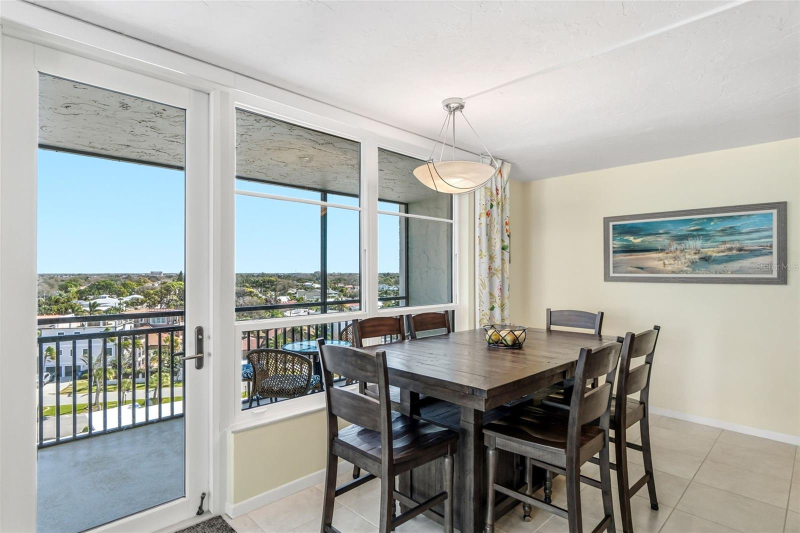 Image 11 of 43 For 631 Alhambra Road 801