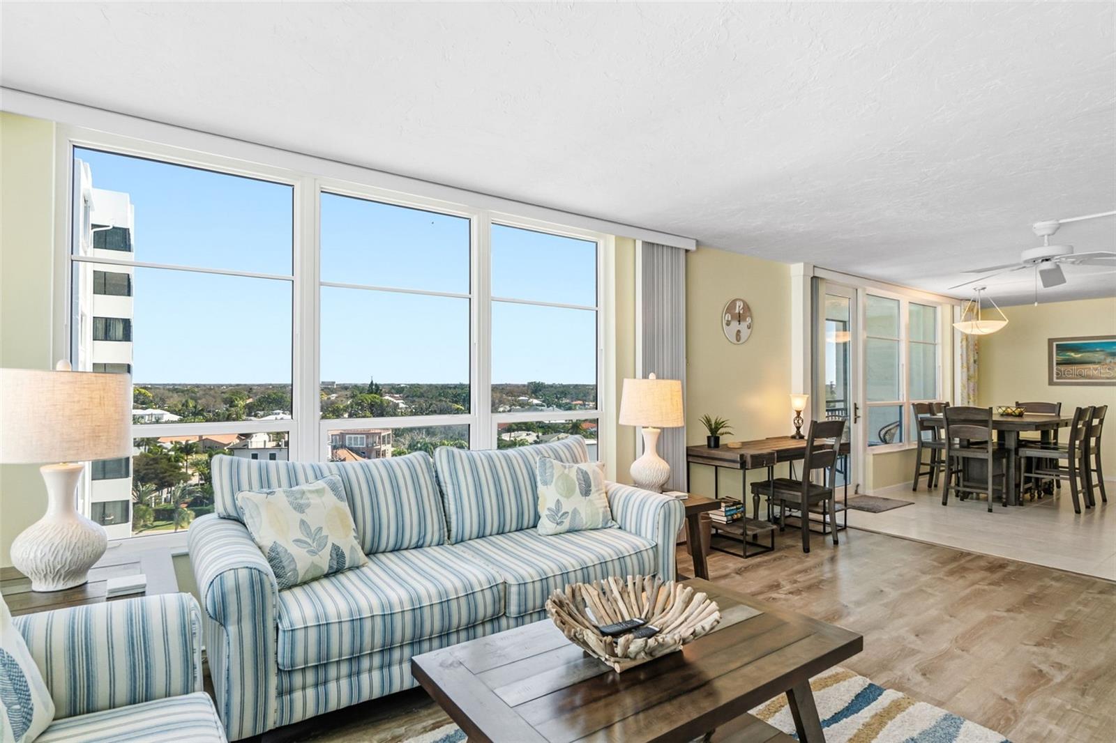 Image 17 of 43 For 631 Alhambra Road 801