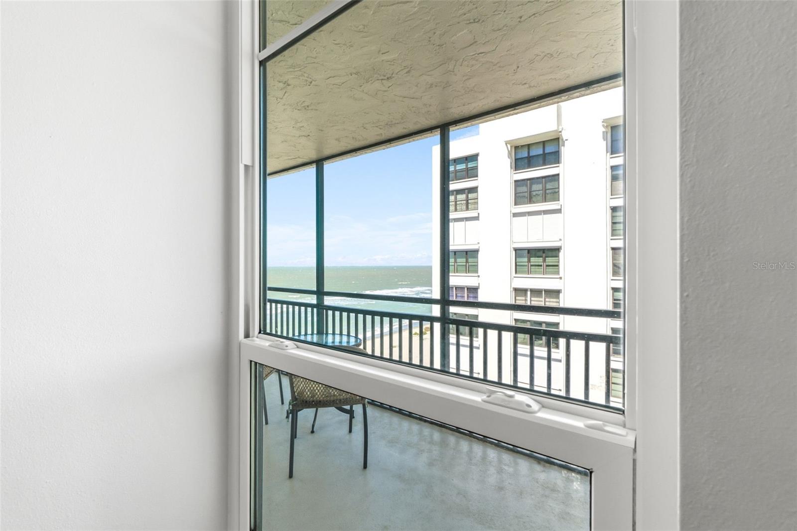 Image 30 of 43 For 631 Alhambra Road 801