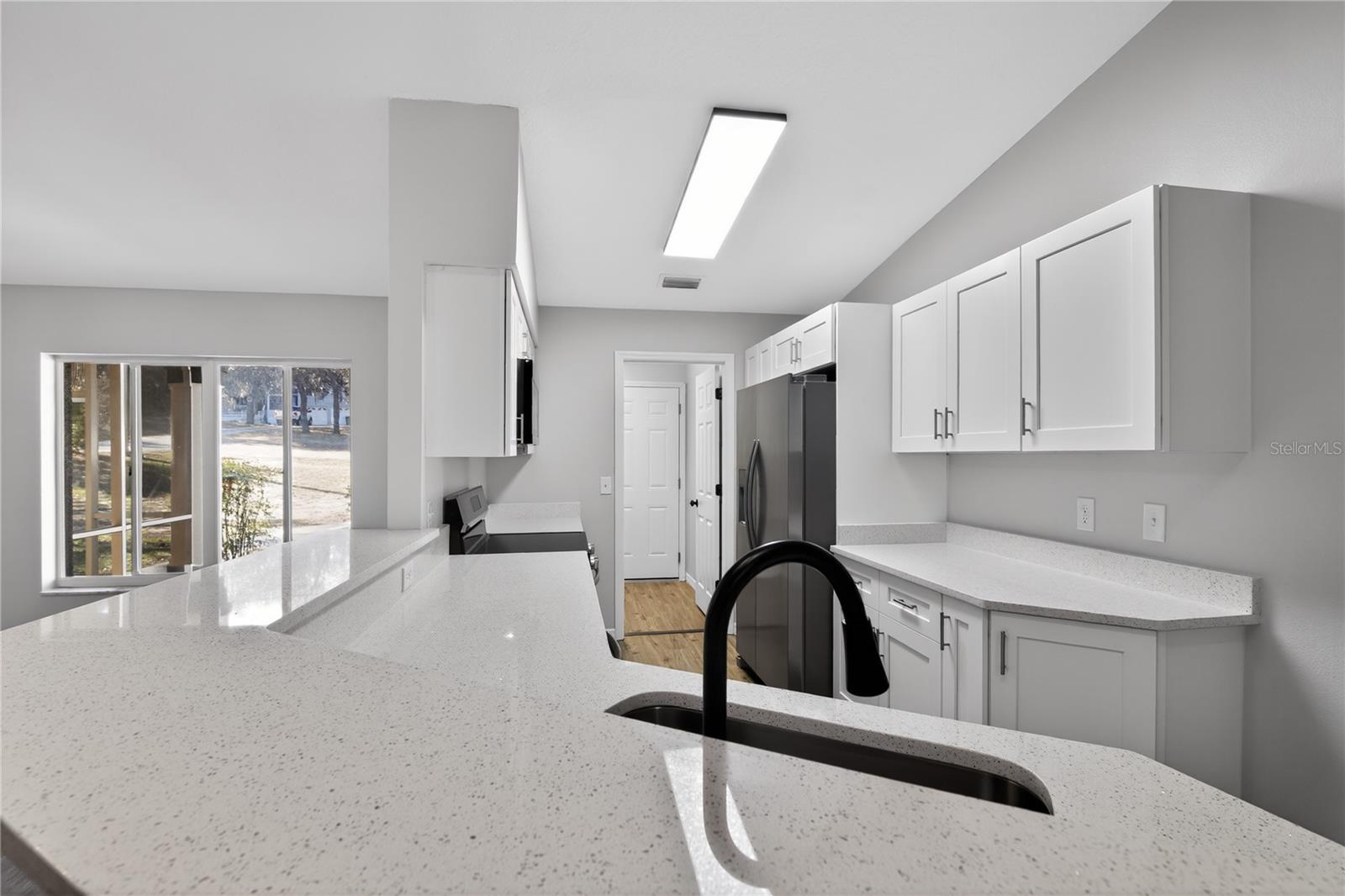 Image 12 of 33 For 1139 Mckinley Street