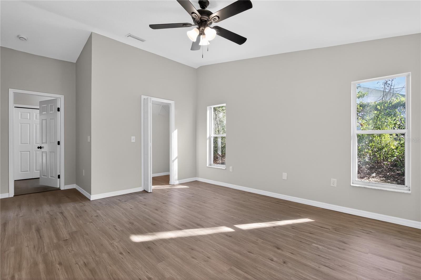 Image 13 of 33 For 1139 Mckinley Street